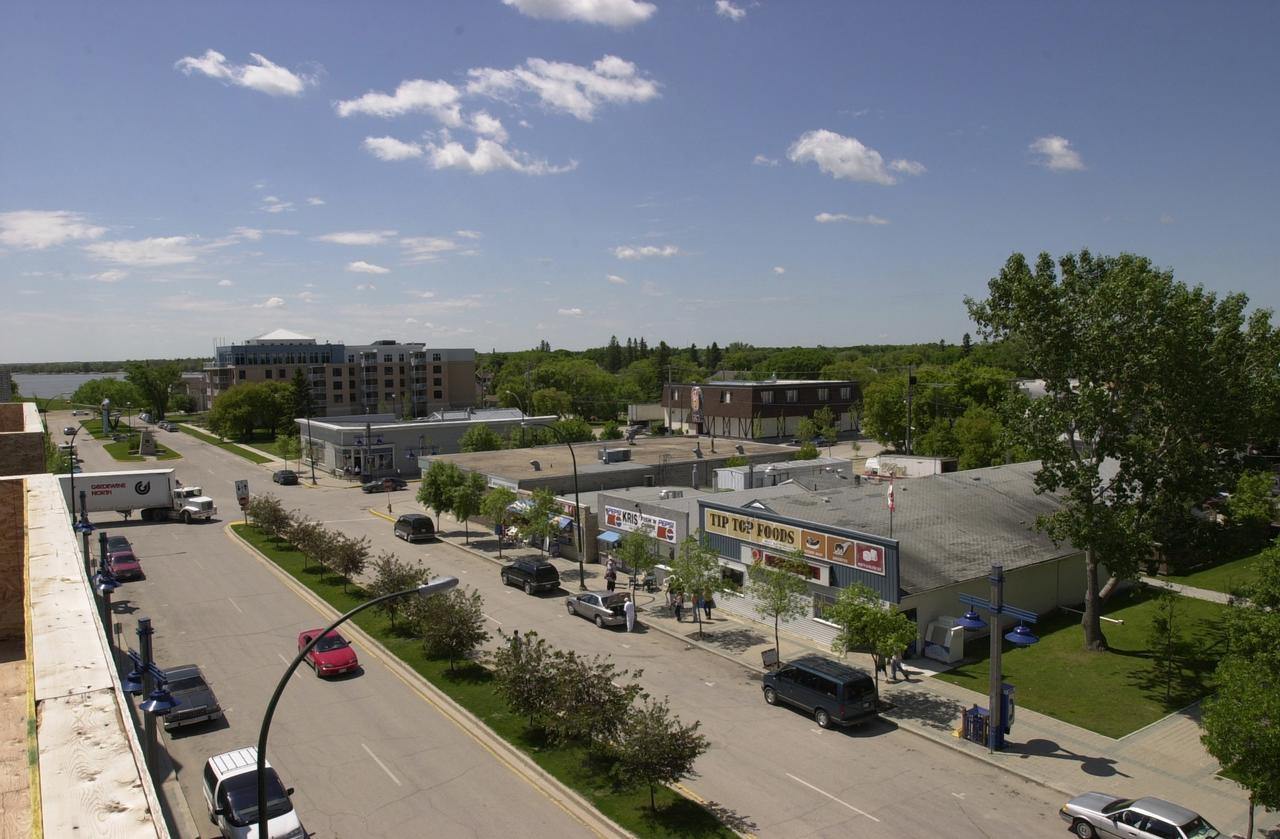 Lakeview Gimli Resort Exterior photo