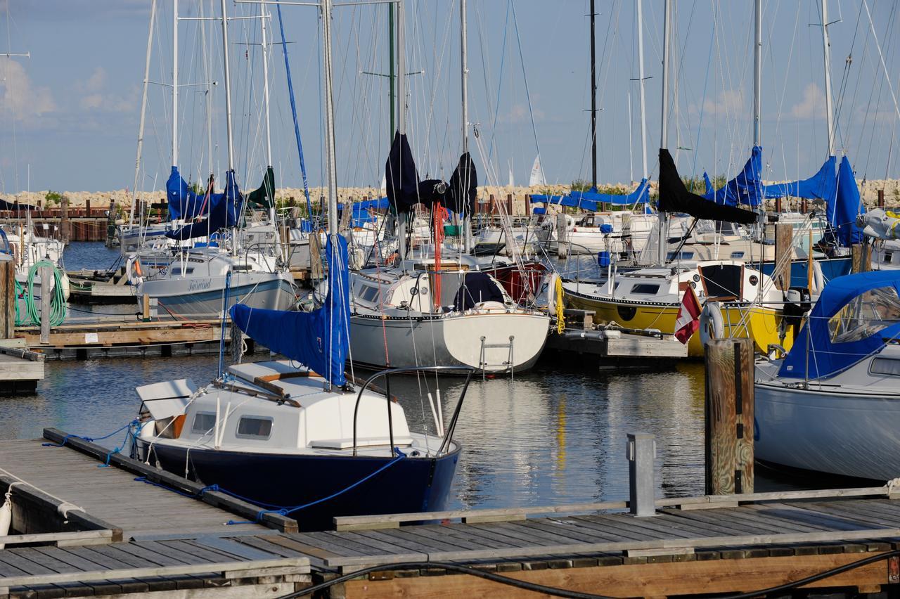 Lakeview Gimli Resort Exterior photo