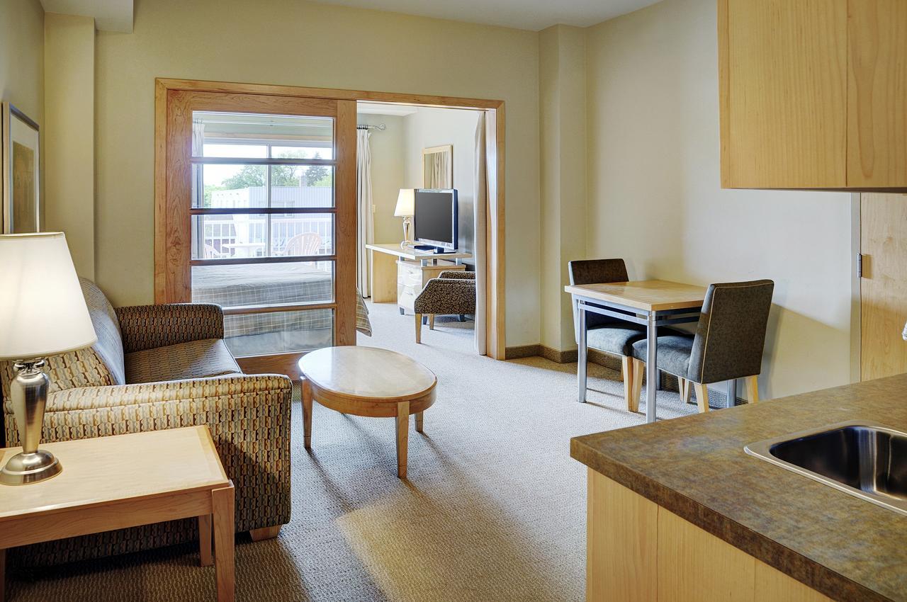 Lakeview Gimli Resort Exterior photo